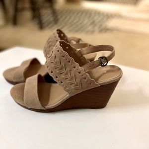 Brand new Market & Spruce wedge sandals